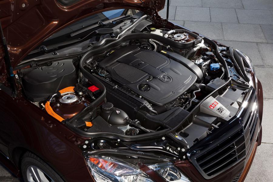  Mercedes-Benz E300 BlueTEC Hybrid 2012 года  (фото 30 из 60)